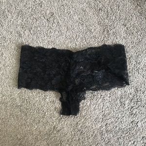 NWT crotchless lace undies